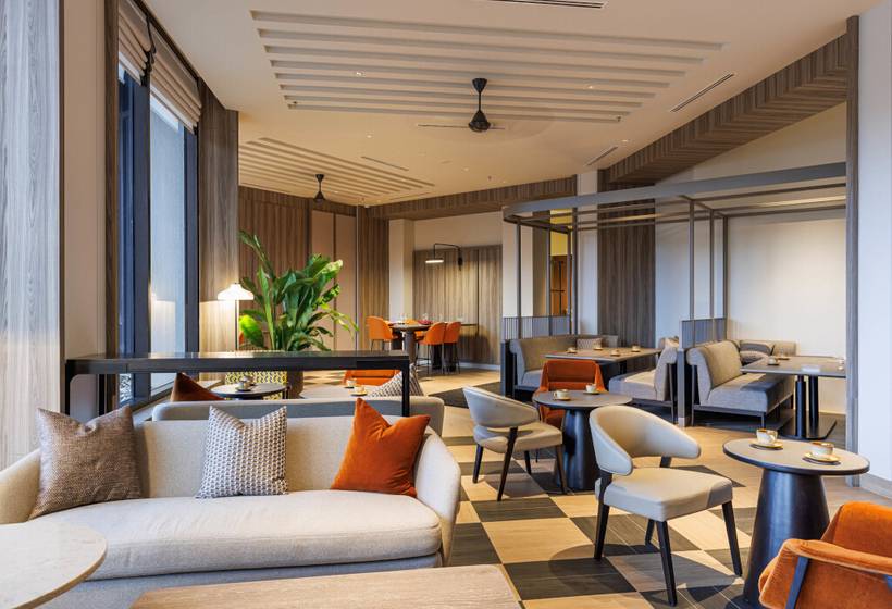 هتل Hilton Kuching