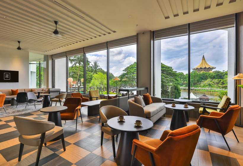 ホテル Hilton Kuching