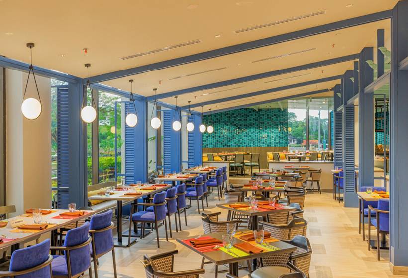 ホテル Hilton Kuching