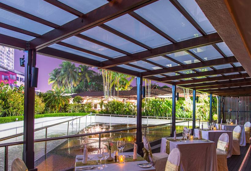 ホテル Hilton Kuching