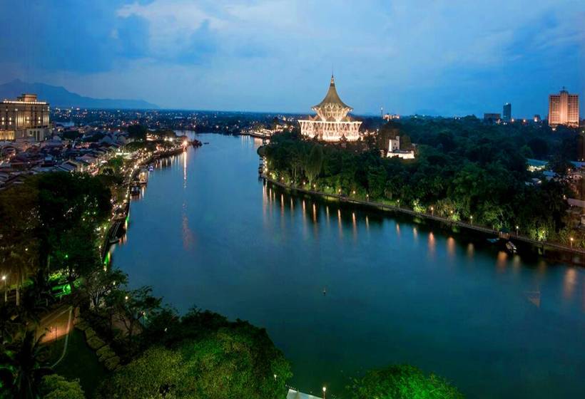 ホテル Hilton Kuching