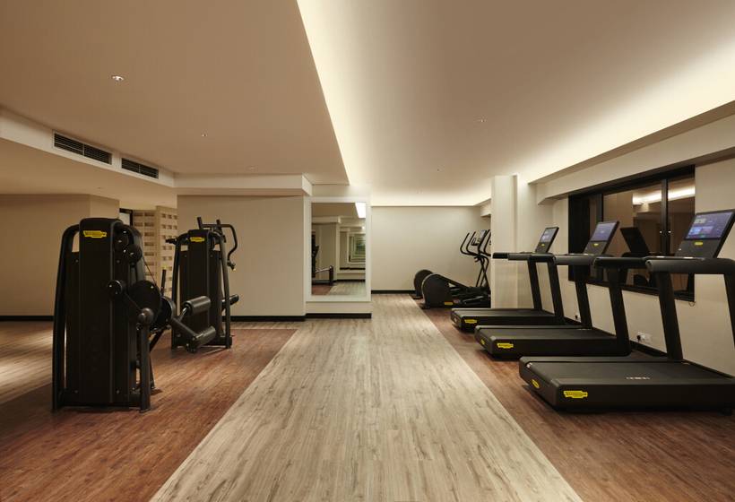 هتل Hilton Kuching