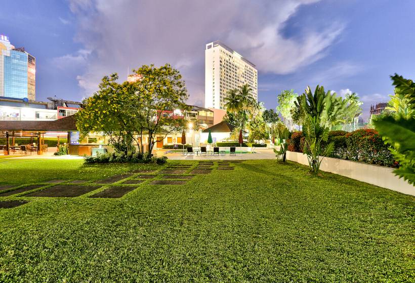 ホテル Hilton Kuching