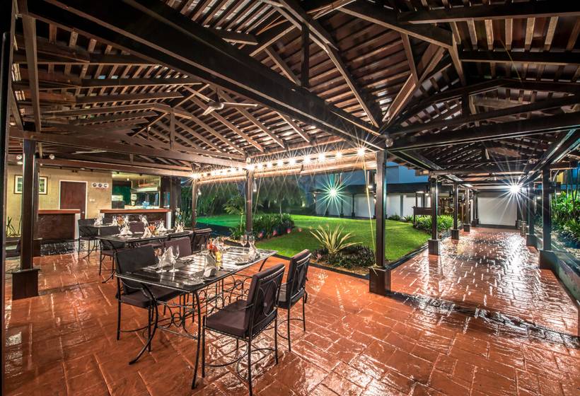 ホテル Hilton Kuching