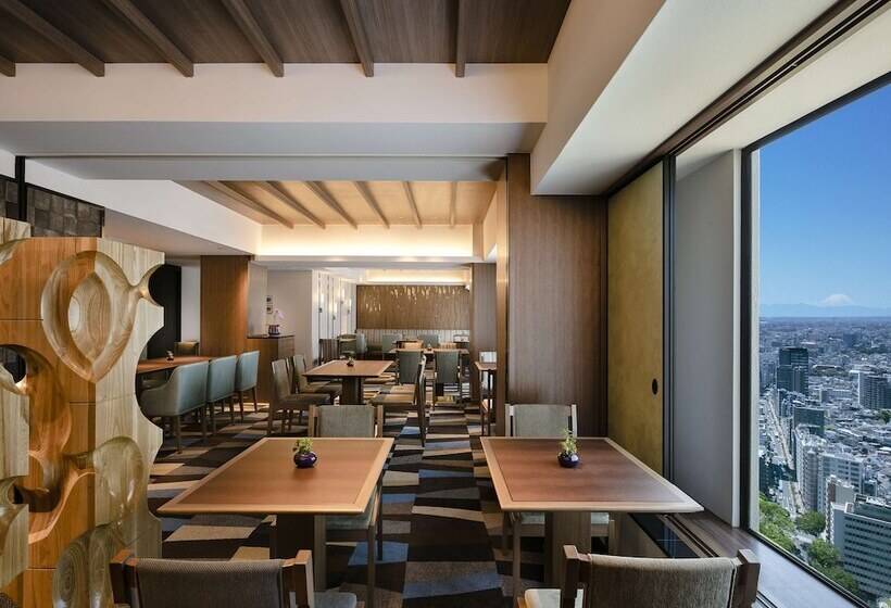 בית מלון כפרי Hilton Tokyo