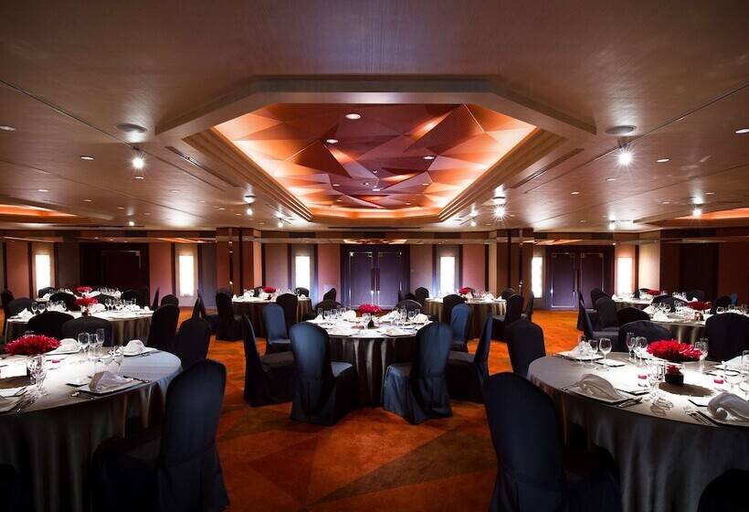 בית מלון כפרי Hilton Tokyo