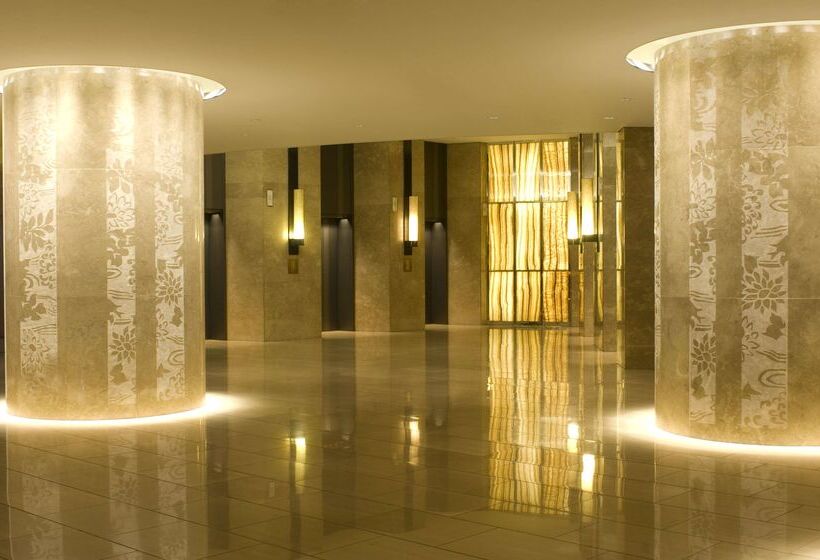 בית מלון כפרי Hilton Tokyo