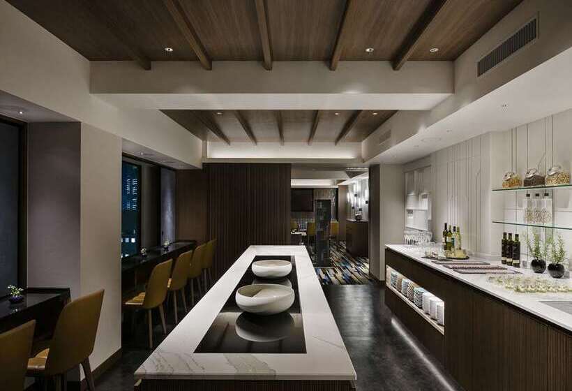 בית מלון כפרי Hilton Tokyo