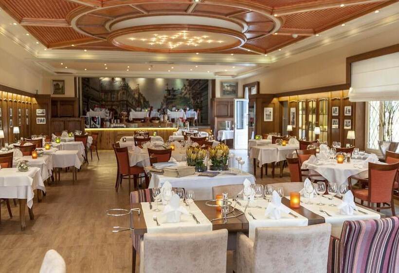 هتل Hôtel   Restaurant  Victor Hugo