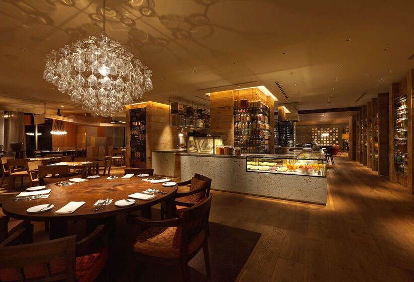 Отель Hyatt Regency Tokyo