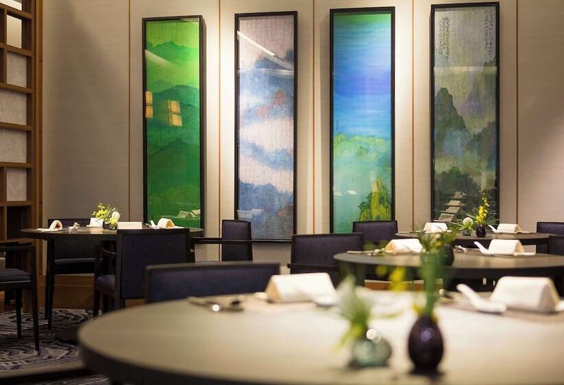 Отель Hyatt Regency Tokyo