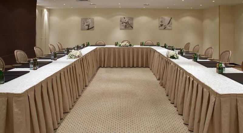 هتل Inn & Go Kuwait Plaza