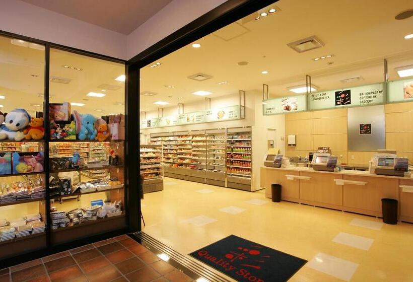 Keio Plaza Hotel Tokyo