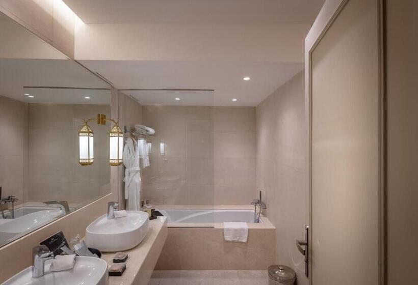 هتل La Tour Hassan Palace