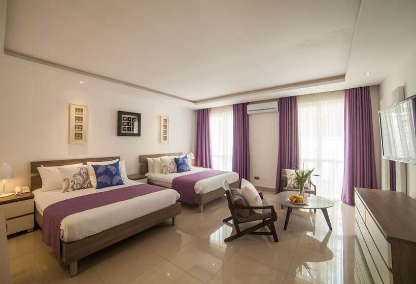 Отель Leopard Beach Resort And Spa