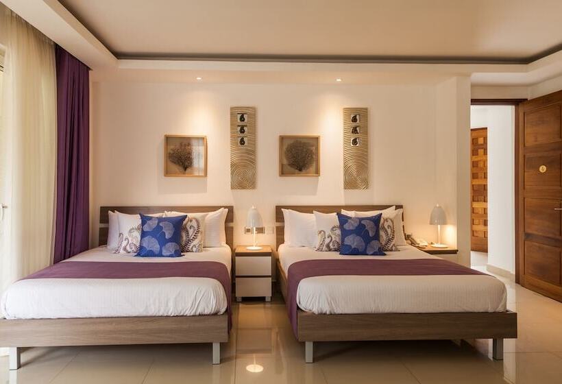 Отель Leopard Beach Resort And Spa