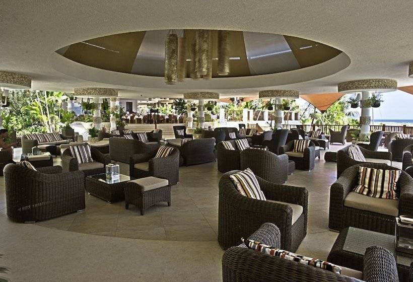 هتل Leopard Beach Resort And Spa