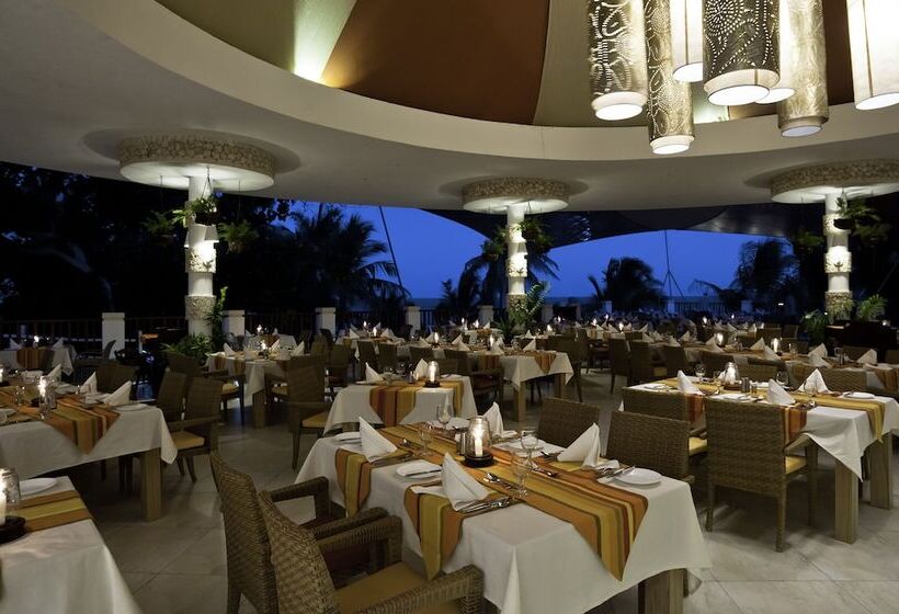 هتل Leopard Beach Resort And Spa