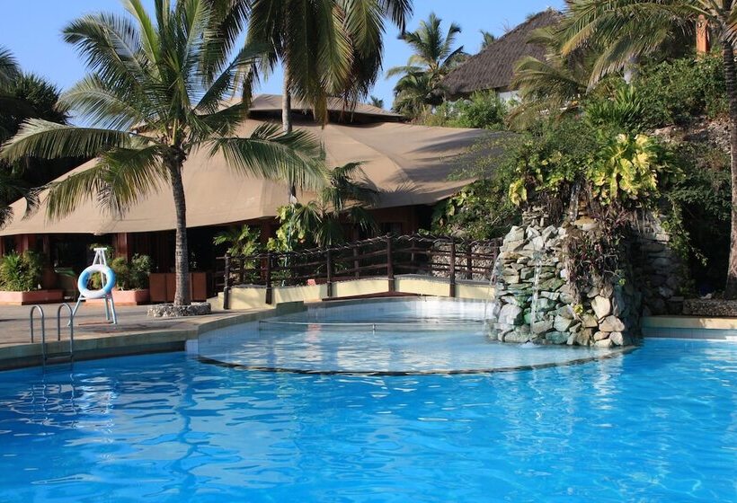 Отель Leopard Beach Resort And Spa