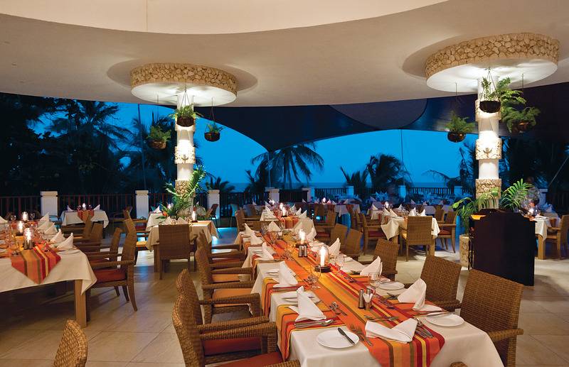 Отель Leopard Beach Resort And Spa