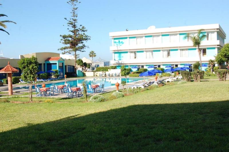 Mabrouk Hotel And Suites Adult Only