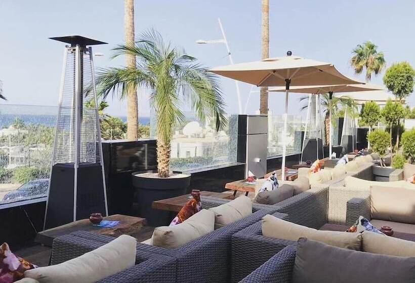 Mabrouk Hotel And Suites Adult Only