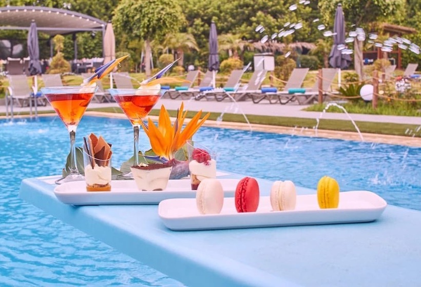 Mabrouk Hotel And Suites Adult Only