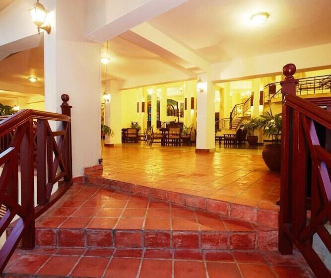 Отель Neptune Beach Resort All Inclusive