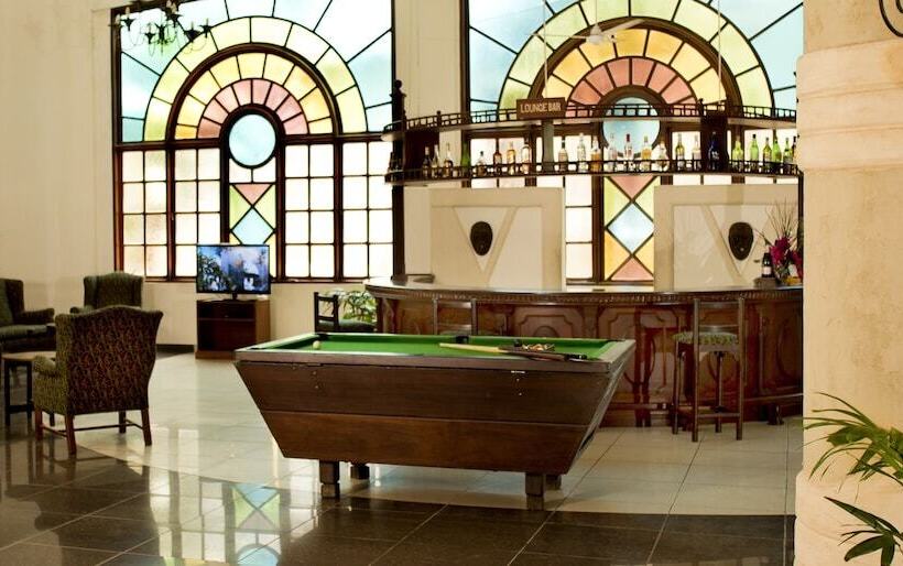 Отель Neptune Beach Resort All Inclusive