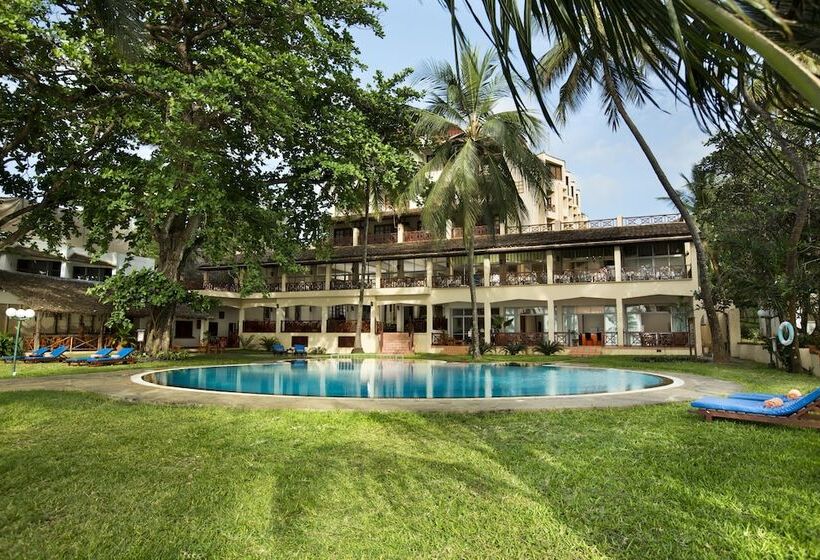 Отель Neptune Beach Resort All Inclusive