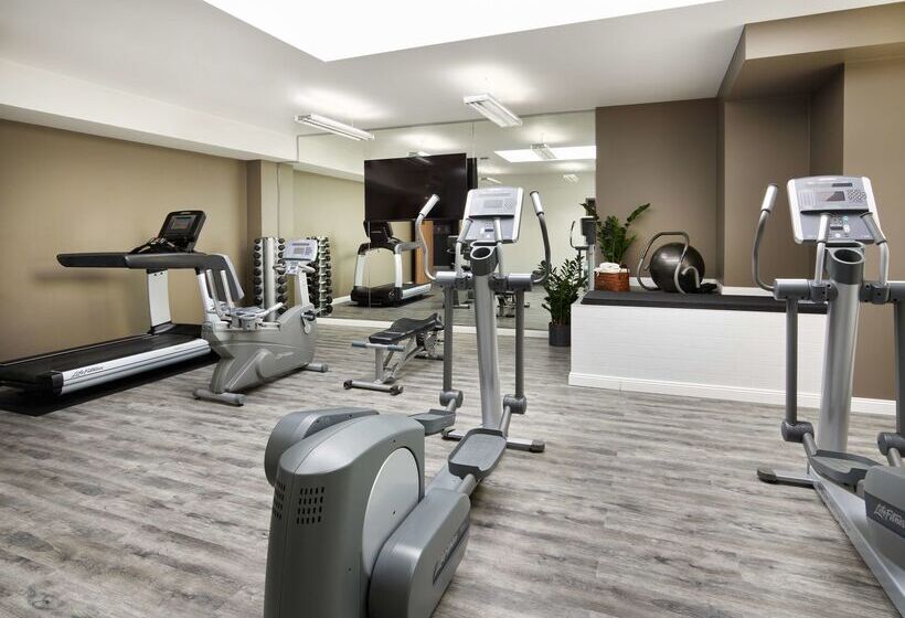 هتل Park Inn By Radisson Luxembourg City