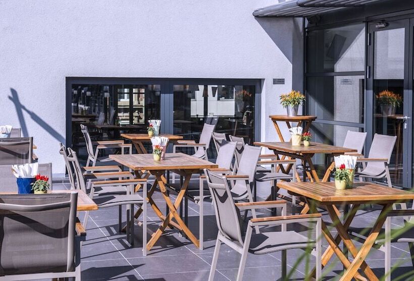 هتل Park Inn By Radisson Luxembourg City