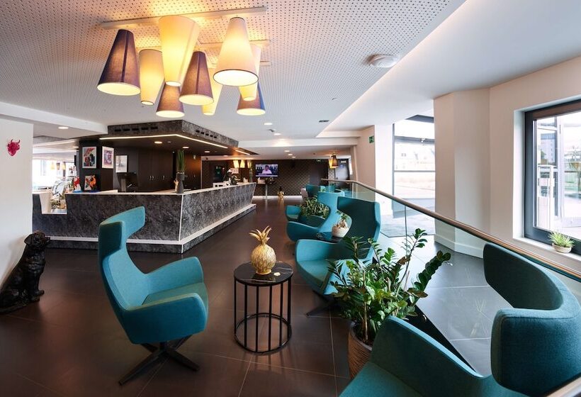 هتل Park Inn By Radisson Luxembourg City