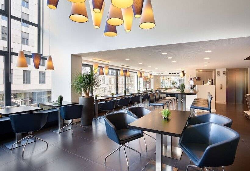 هتل Park Inn By Radisson Luxembourg City