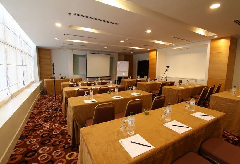 酒店 Perdana Kota Bharu