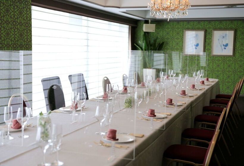 Rose Hotel Yokohama, The Distinctive Collection By Worldhotels