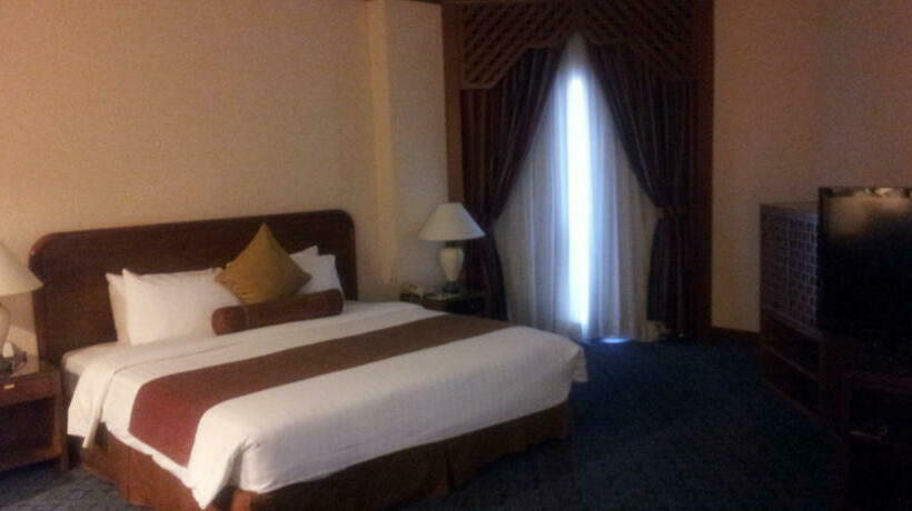 هتل Safir International