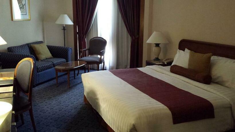 هتل Safir International