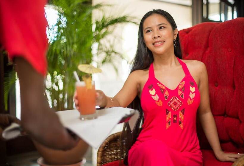 هتل Seagarden Beach Resort  All Inclusive