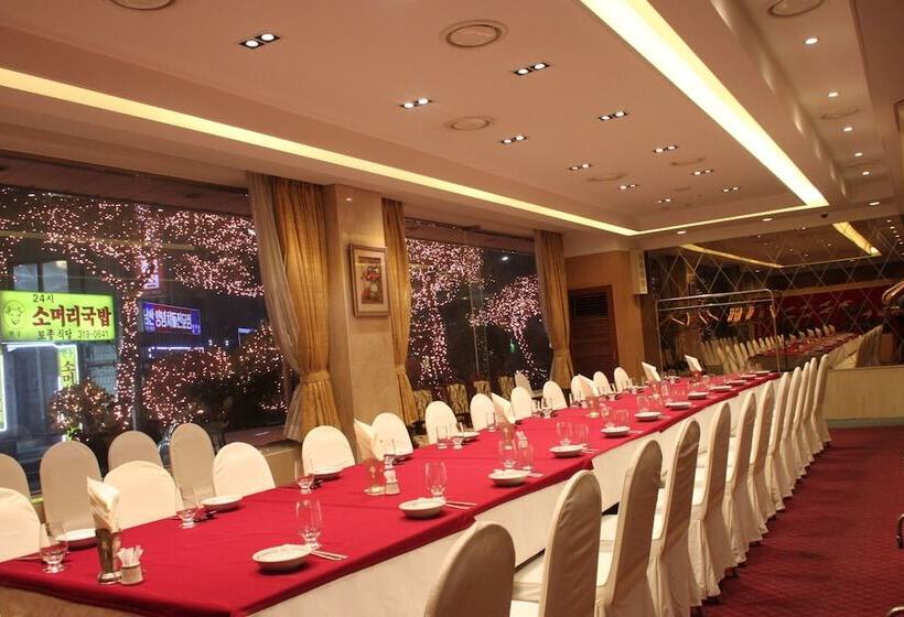 בית מלון כפרי Seoul Rex