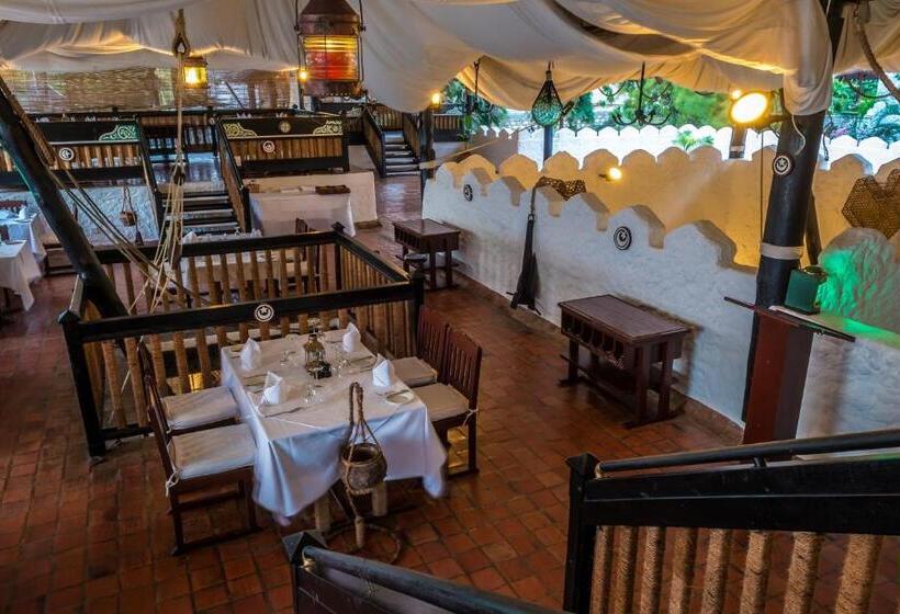 בית מלון כפרי Serena Beach Resort & Spa