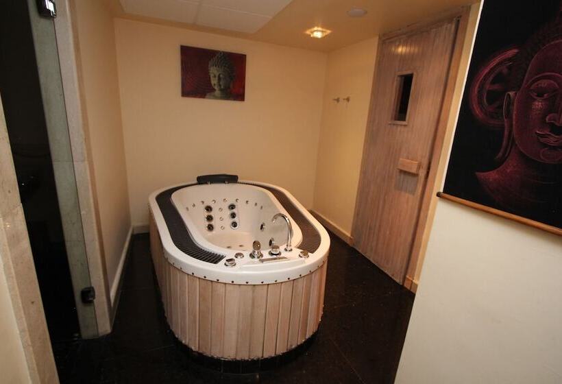 酒店 Casablanca Suites & Spa