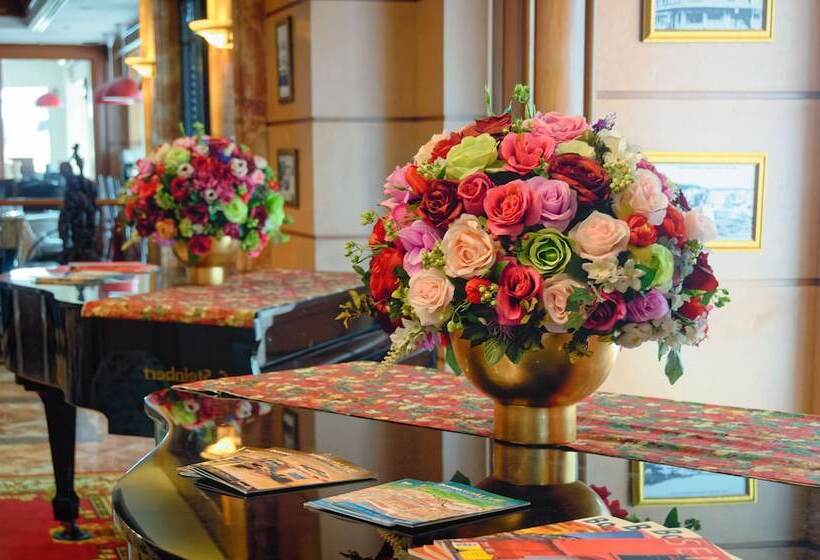 فندق The Jesselton