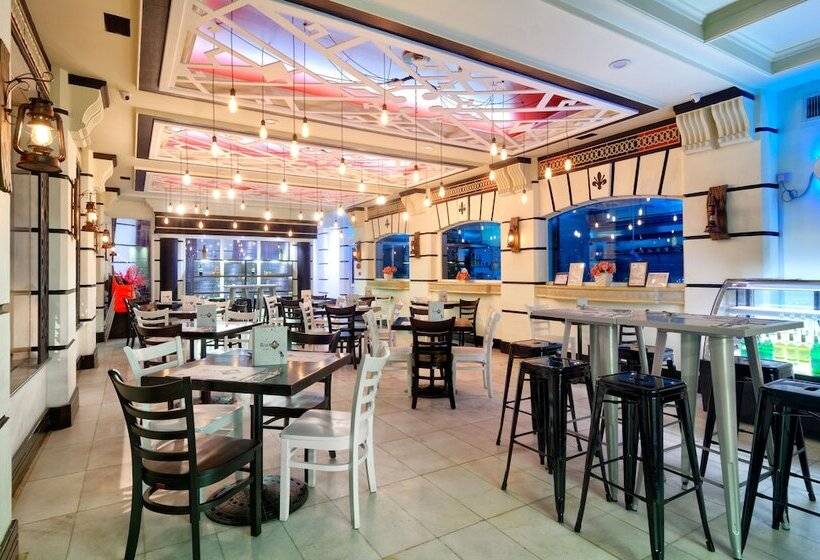 فندق The Jesselton