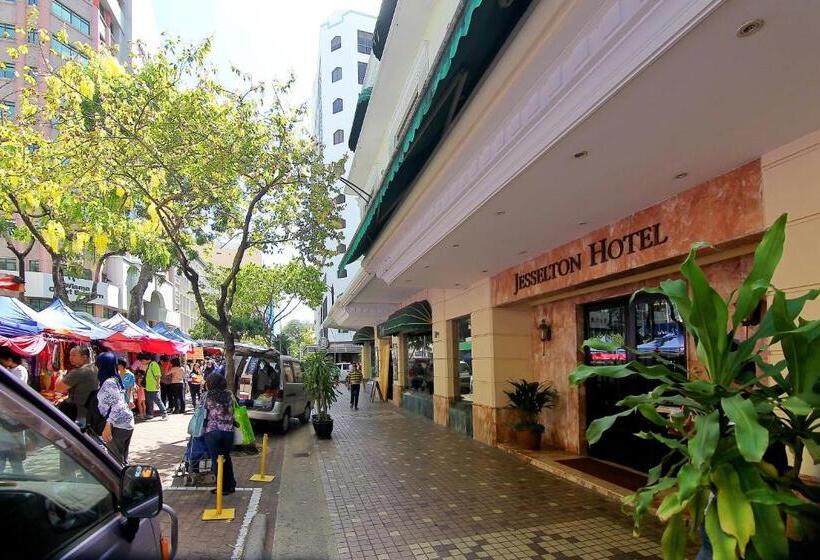 فندق The Jesselton