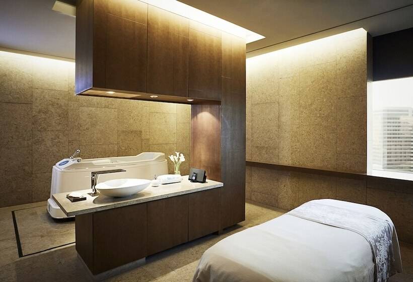 هتل The Plaza Seoul, Autograph Collection