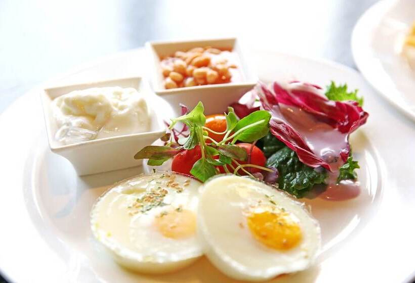 Отель The Riverside