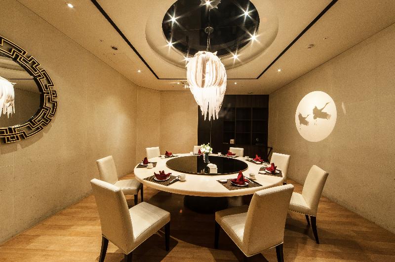 Отель The Riverside