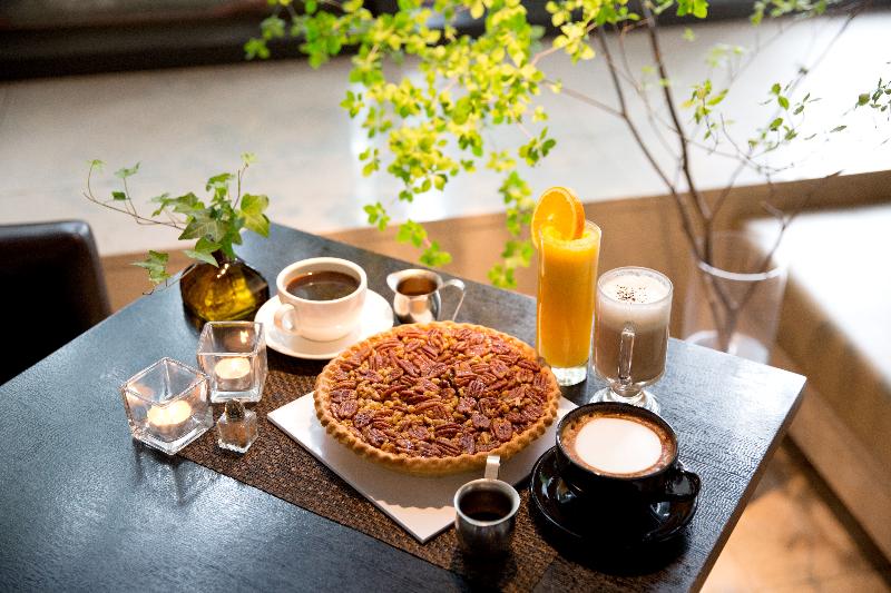 Отель The Riverside