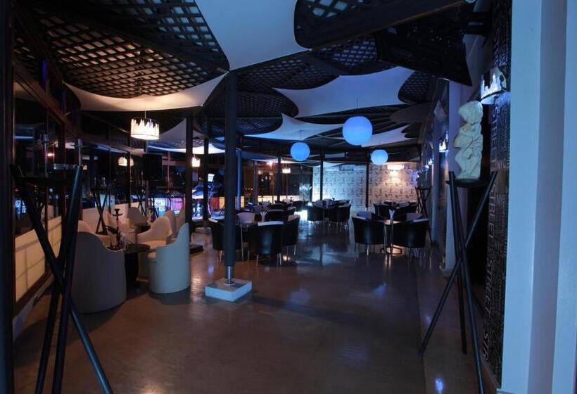 Отель Transatlantique